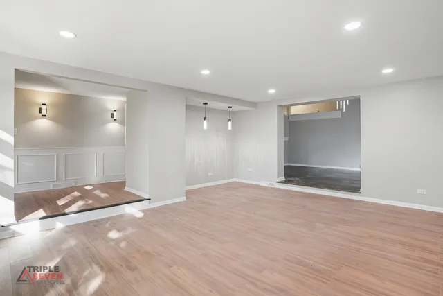 $415,000 | 5232 Cass Street, Oak Lawn, IL 60453