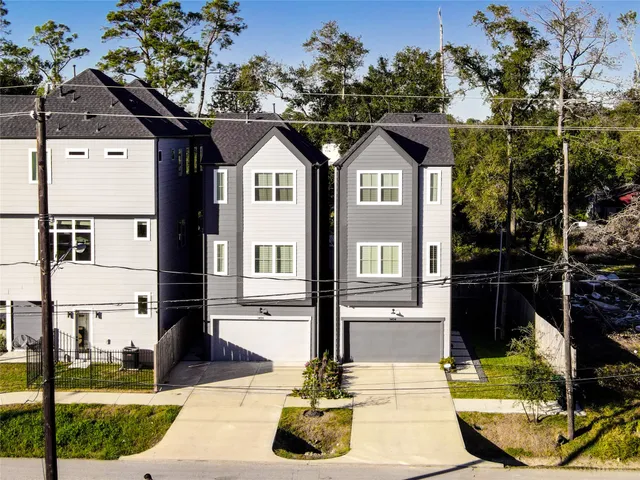 $2,400 | 1404 Mansfield Street, Houston, TX 77091