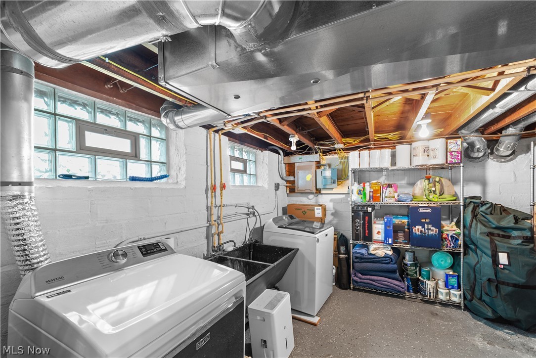3408 Tullamore Road Cleveland, OH 44118 - Photo 36 of 39 Gallery Image 36