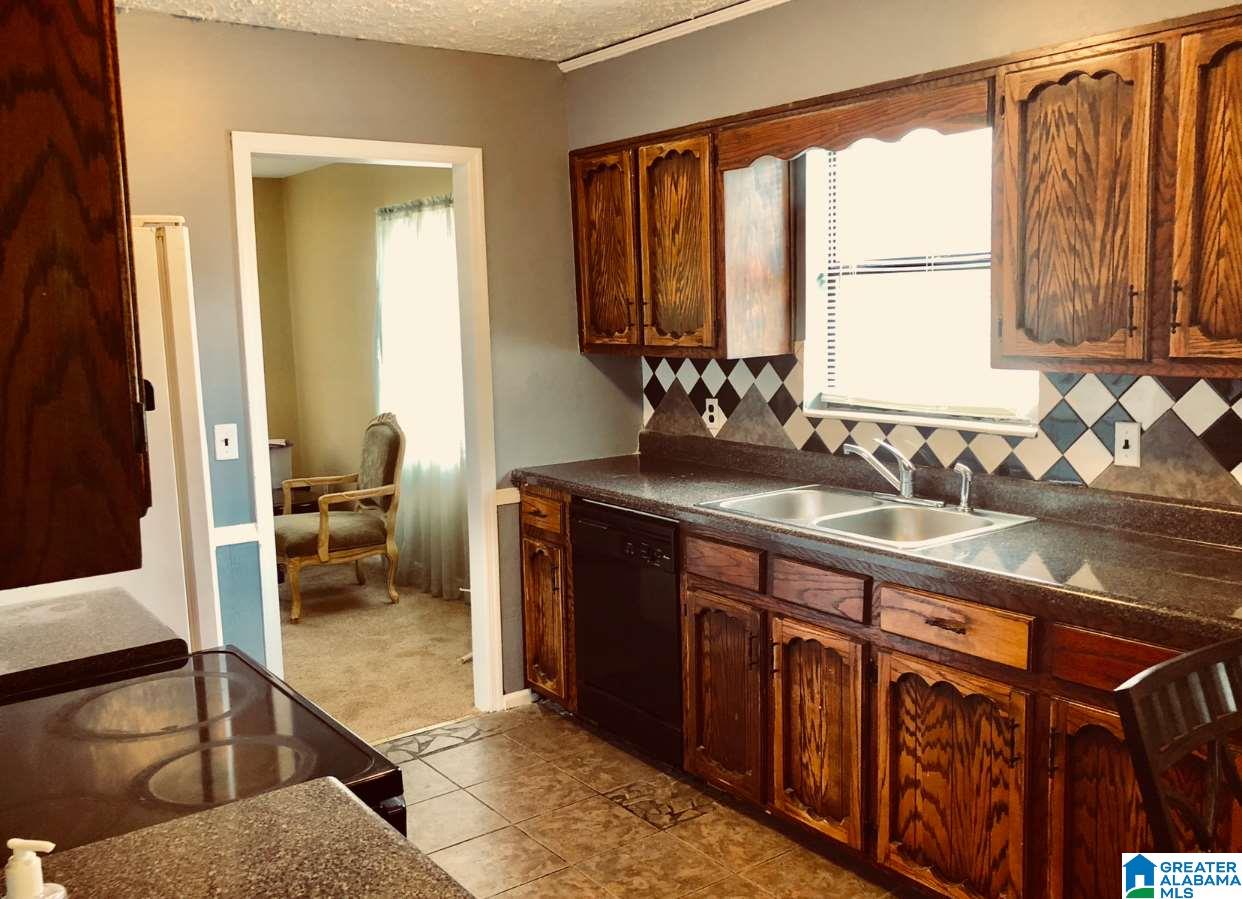 417 9th Street Pleasant Grove, AL 35127 - Photo 4 of 12