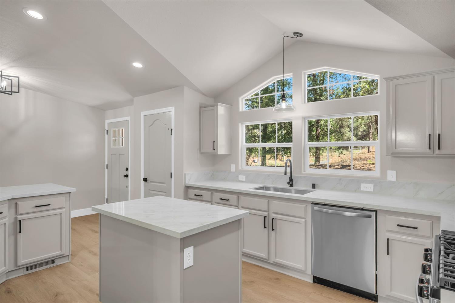 7071 Perry Creek Road Somerset, CA 95684 - Photo 10 of 50