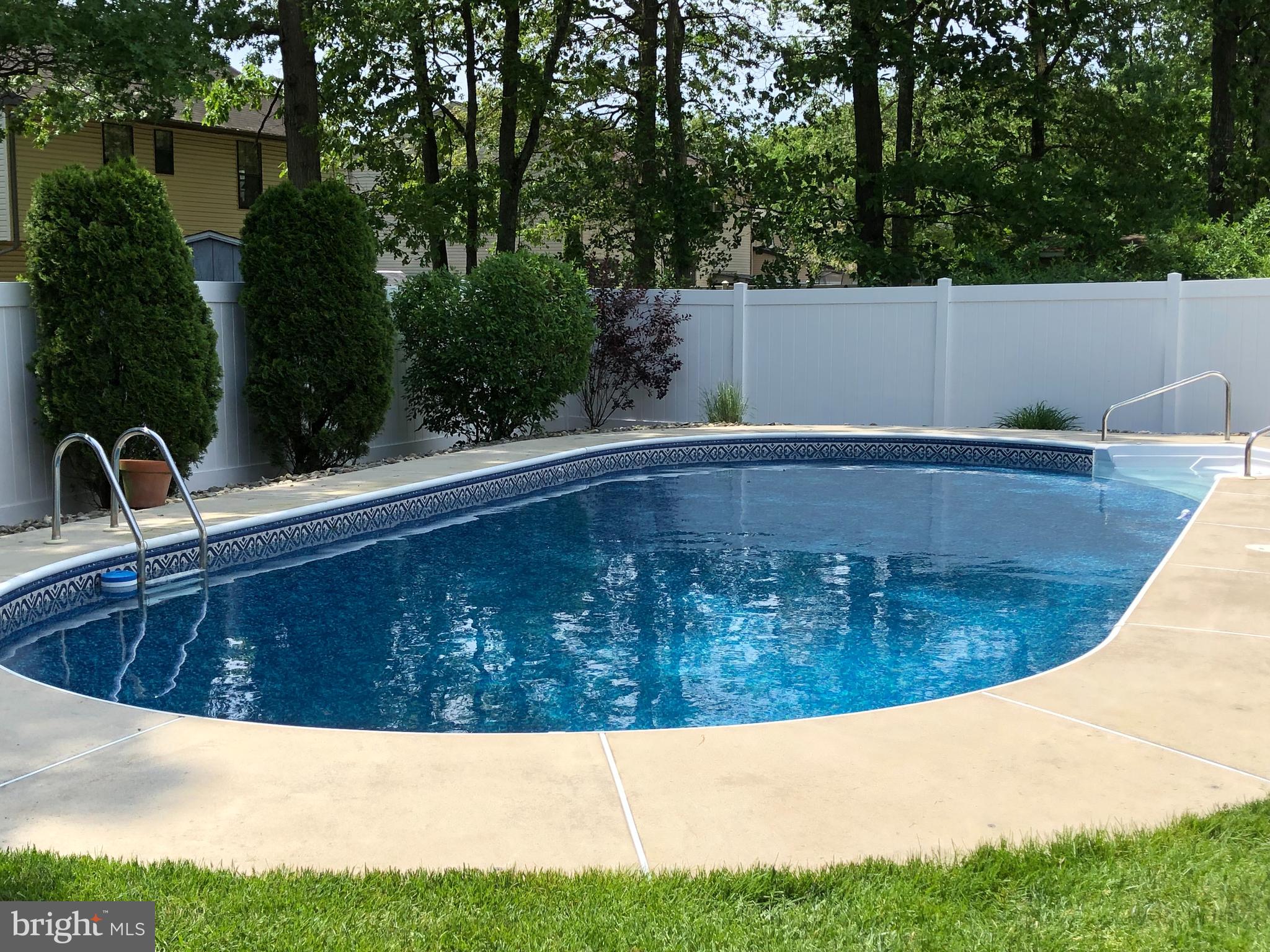 10 Vail Road Sicklerville, NJ 08081 - Photo 27 of 28 Pool
