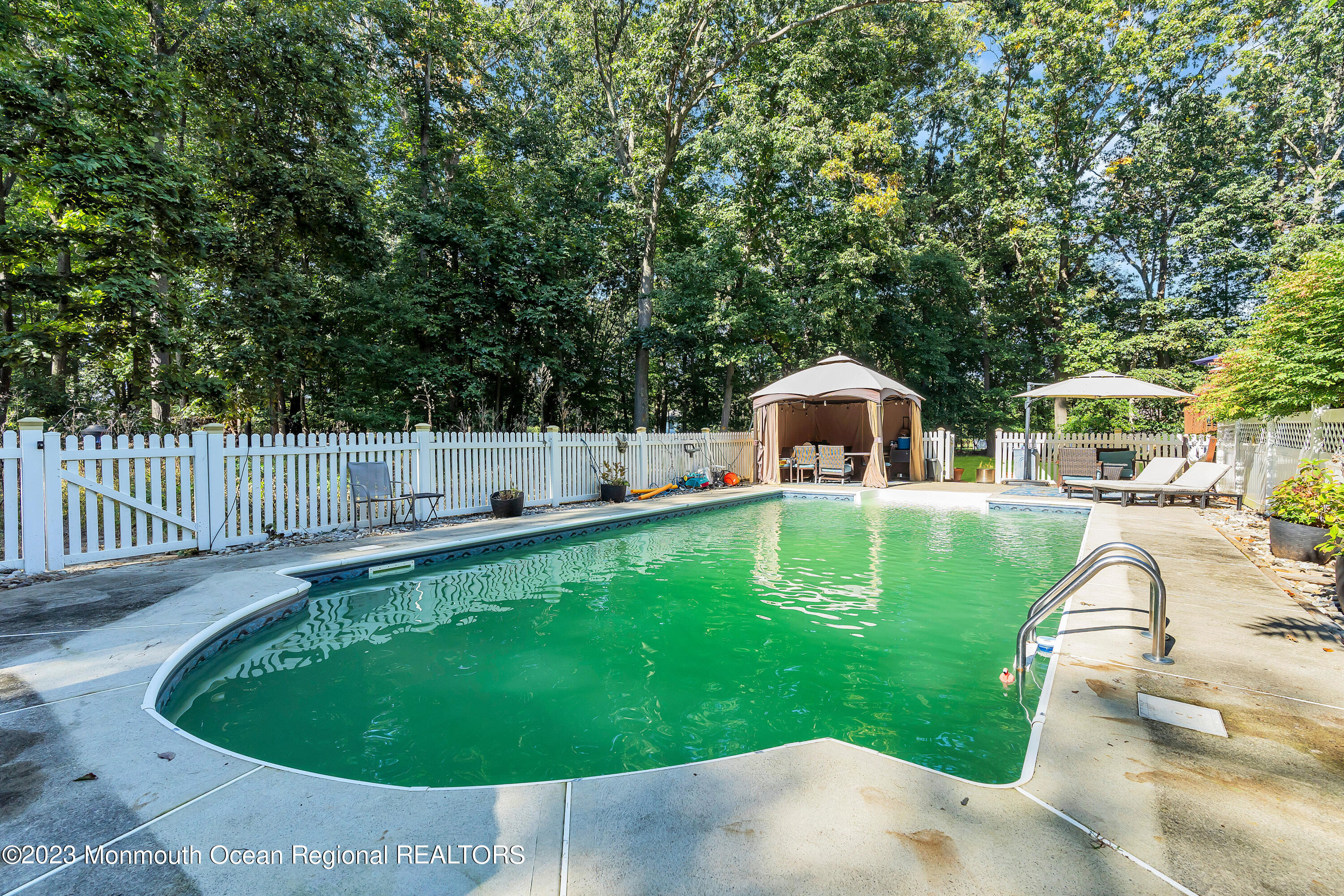 109 Thompson Grove Road Manalapan, NJ 07726 - Photo 26 of 30 038_dsc02402-1