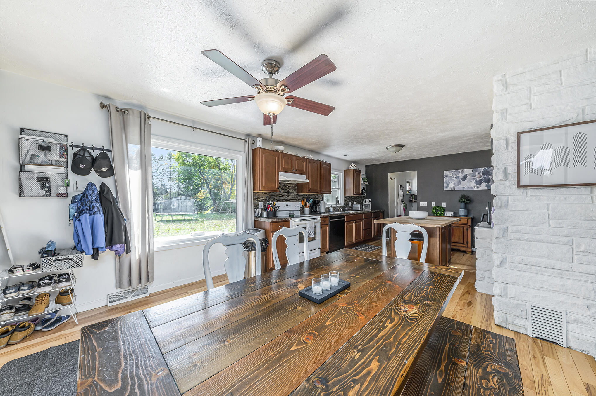 1039 East Hoffman Street Three Rivers, MI 49093 - Photo 8 of 30 DSC_0405
