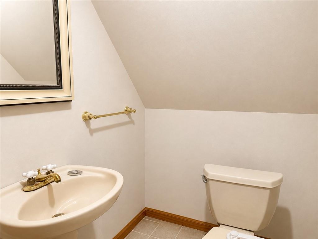 983 Cleland Mill Road New Castle, PA 16102 - Photo 12 of 16