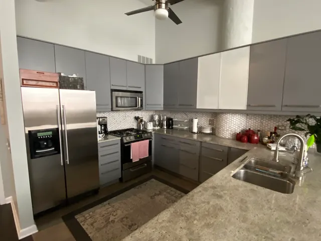 $4,200 | 2750 North Wayne Avenue, Unit M, Chicago, IL 60614