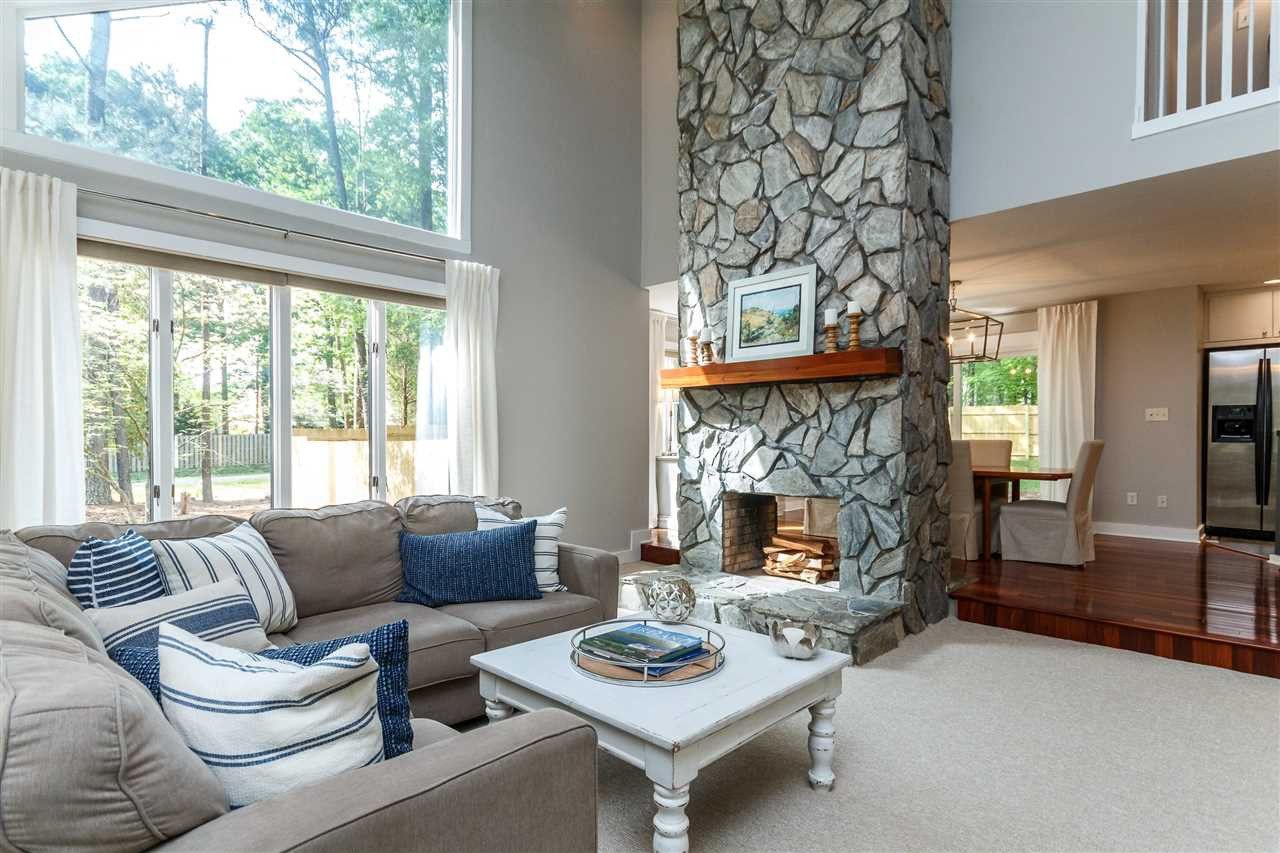 5001 Celbridge Place Raleigh, NC 27613 - Photo 3 of 24 Livingroom