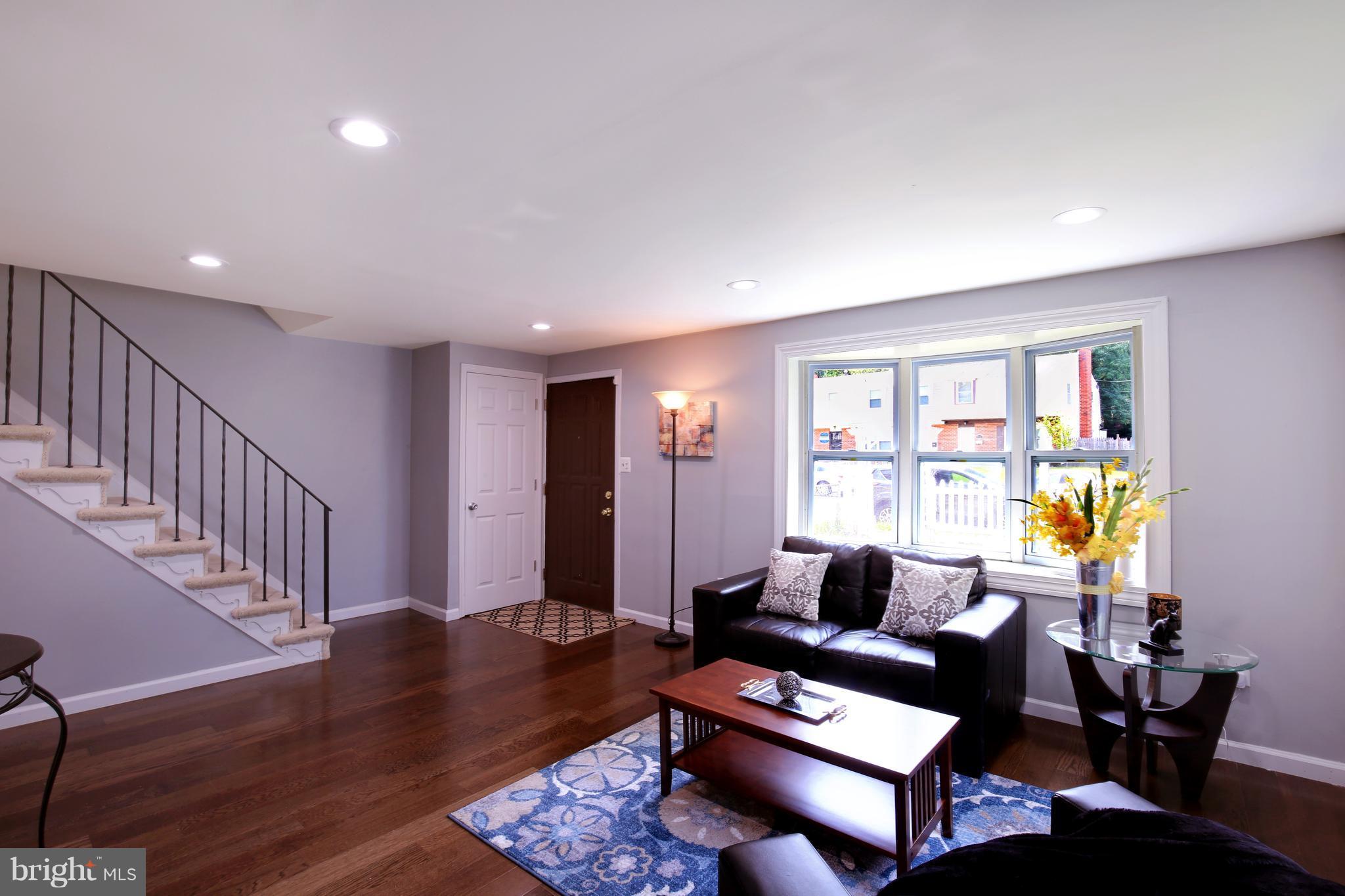 7708 Burnside Road Landover, MD 20785 - Photo 6 of 20 Living Room