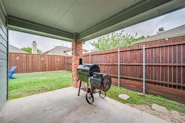 $348,000 | 412 Crossbill Lane, Little Elm, TX 75068