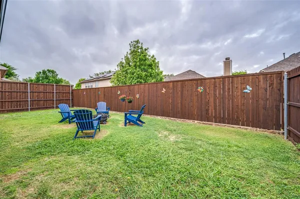 $348,000 | 412 Crossbill Lane, Little Elm, TX 75068