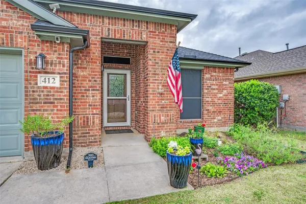 $348,000 | 412 Crossbill Lane, Little Elm, TX 75068