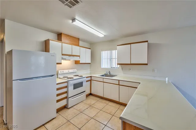 $775 | 6983 Appleton Drive, Unit B, Las Vegas, NV 89156