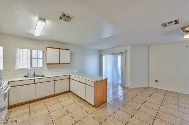 $775 | 6983 Appleton Drive, Unit B, Las Vegas, NV 89156