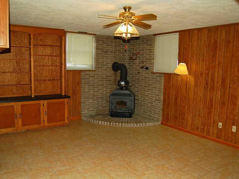 8315 Crousore Road Indianapolis, IN 46219 - Photo 3 of 18 Gallery Image 3
