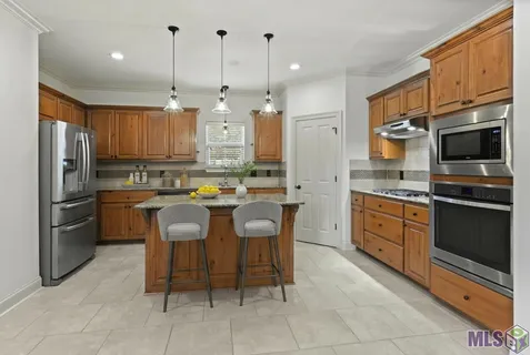 $429,000 | 9797 Market W Drive, Baton Rouge, LA 70810