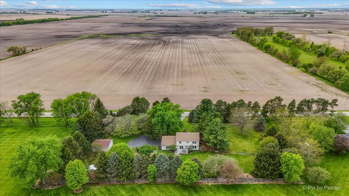 418 North Olbrich Road Harvard, IL 60033 - Photo 2 of 41