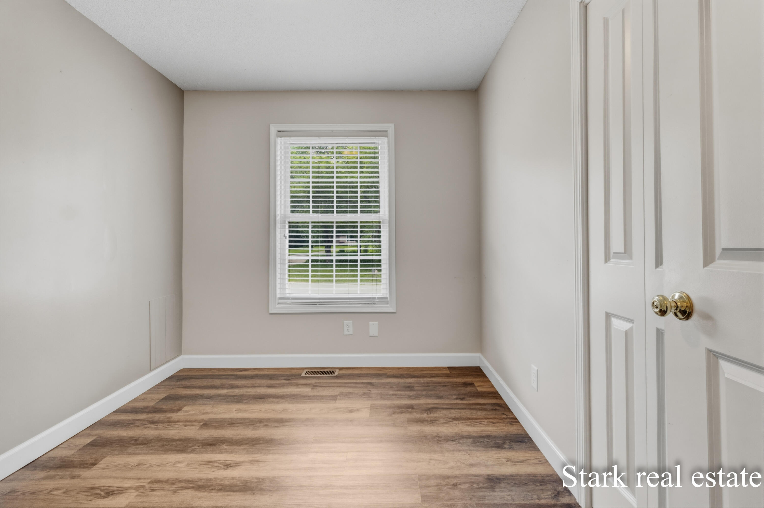 3758 East Sternberg Road Fruitport, MI 49415 - Photo 26 of 55 Rob Stark - 3758 Sternberg Road (55)-26