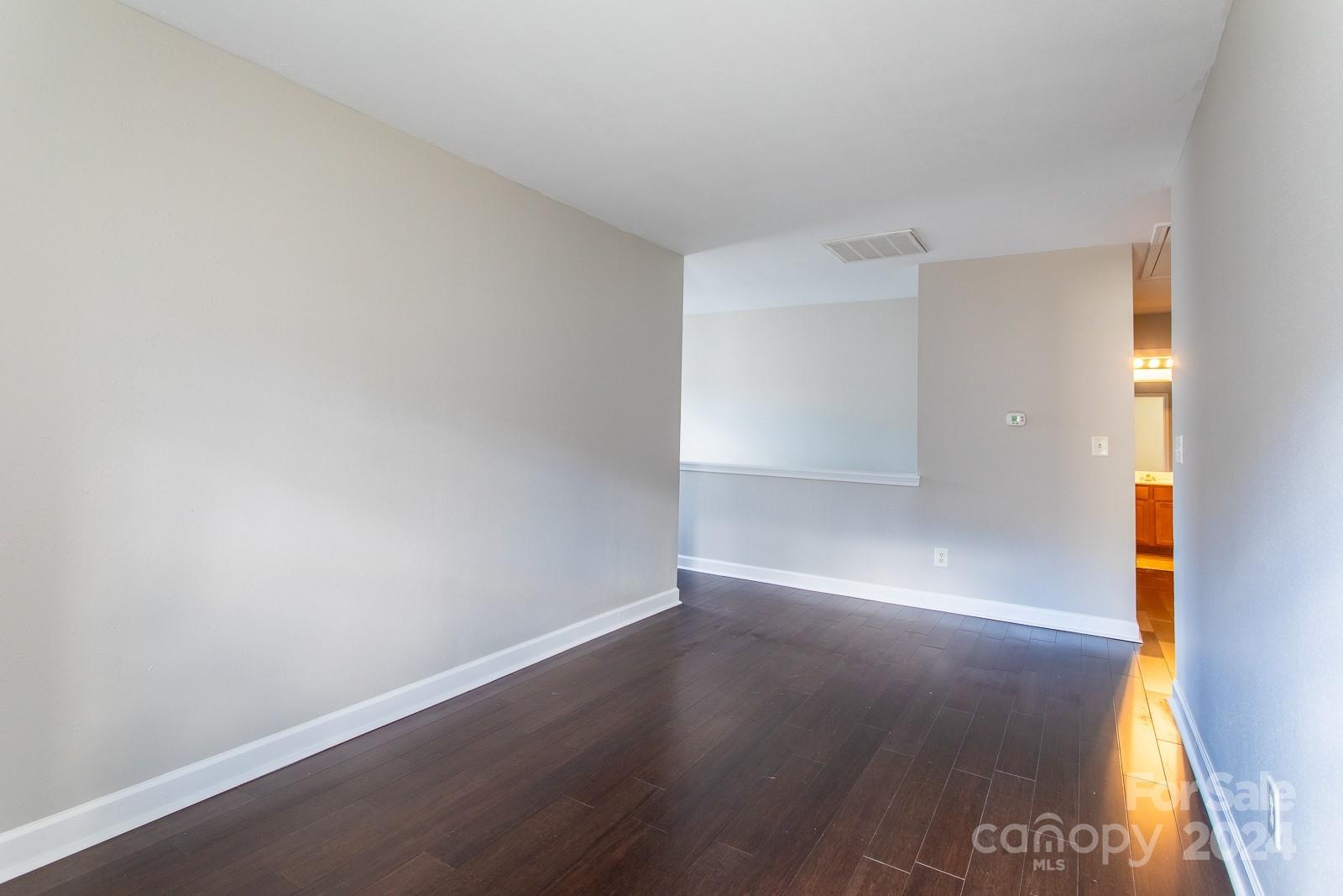 8731 Chalkstone Road Charlotte, NC 28216 - Photo 17 of 34