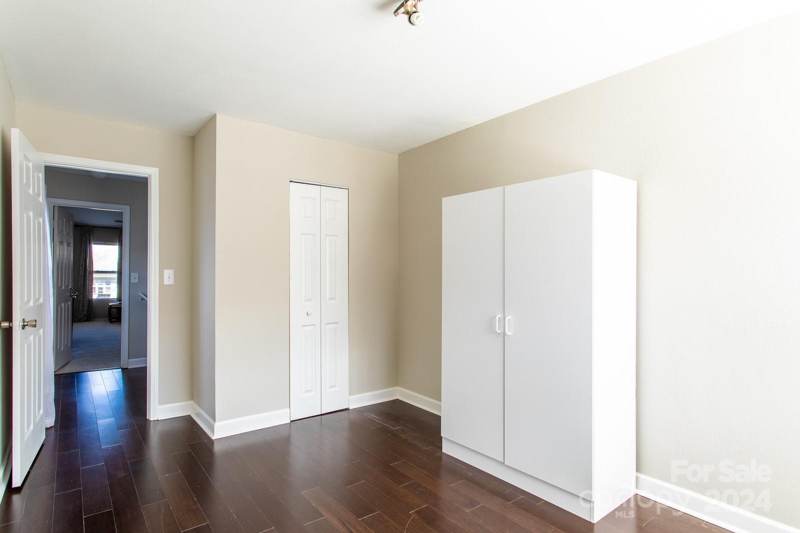 8731 Chalkstone Road Charlotte, NC 28216 - Photo 7 of 34