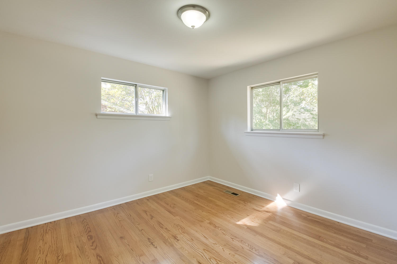 7644 Dewayne Road Chattanooga, TN 37416 - Photo 22 of 28 Bedroom #3
