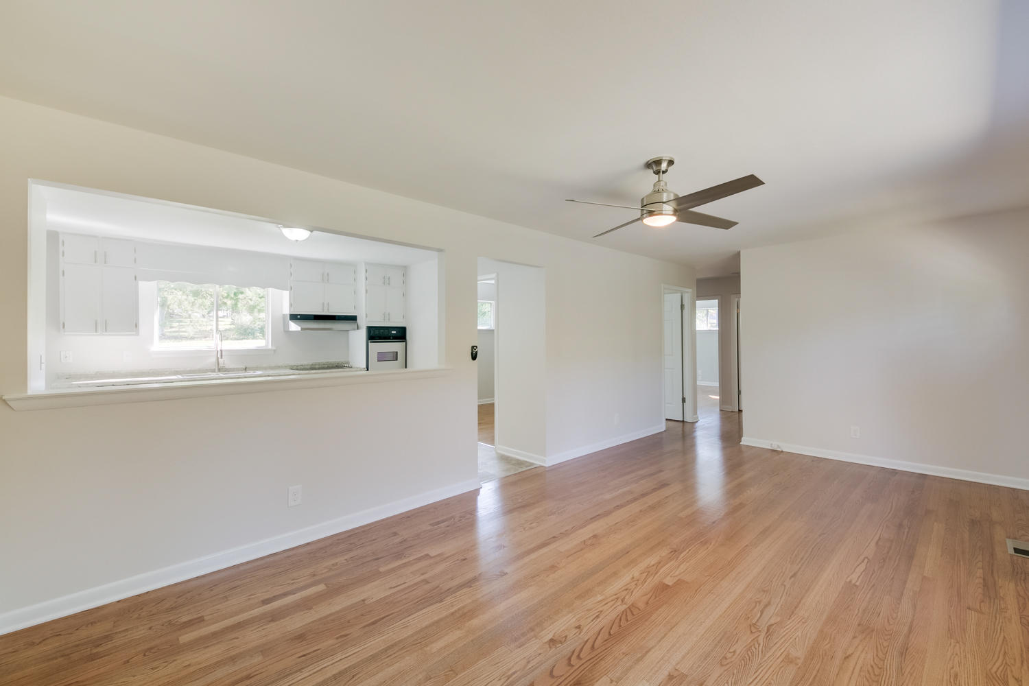 7644 Dewayne Road Chattanooga, TN 37416 - Photo 6 of 28 Living Room to Kitchen