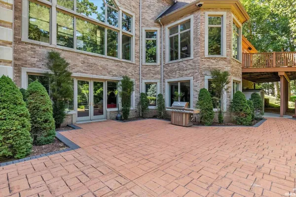 $1,799,900 | 21533 Golden Maple Court, South Bend, IN 46628