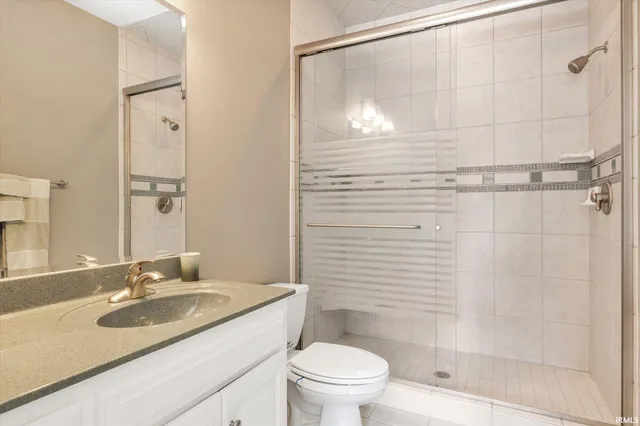 $1,799,900 | 21533 Golden Maple Court, South Bend, IN 46628