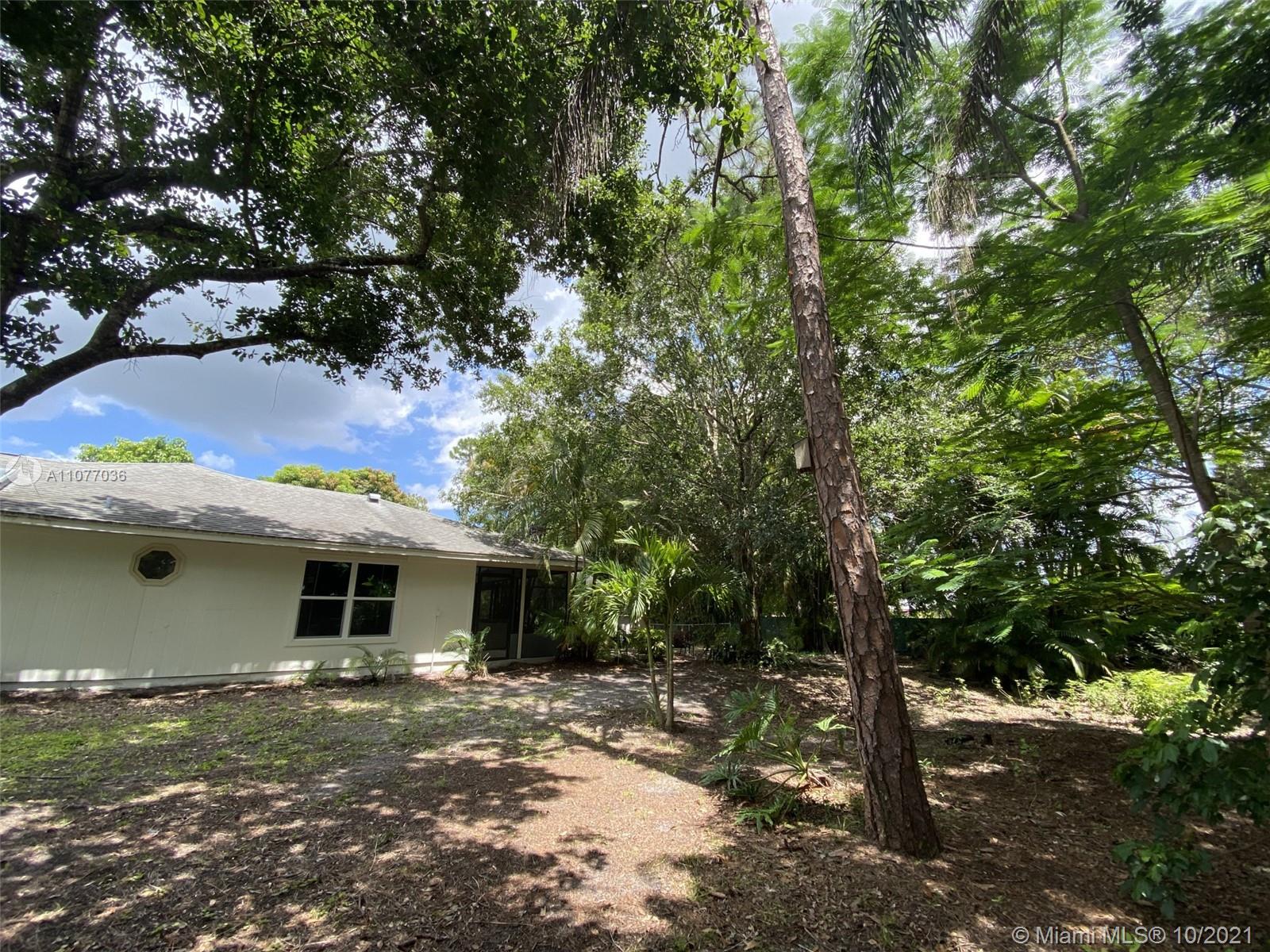 1684 Southwest College Street Stuart, FL 34997 - Photo 11 of 18 Gallery Image 11