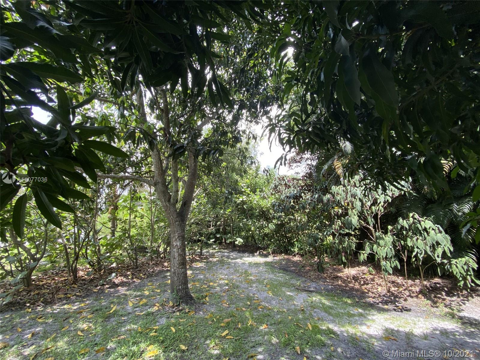1684 Southwest College Street Stuart, FL 34997 - Photo 15 of 18 Gallery Image 15