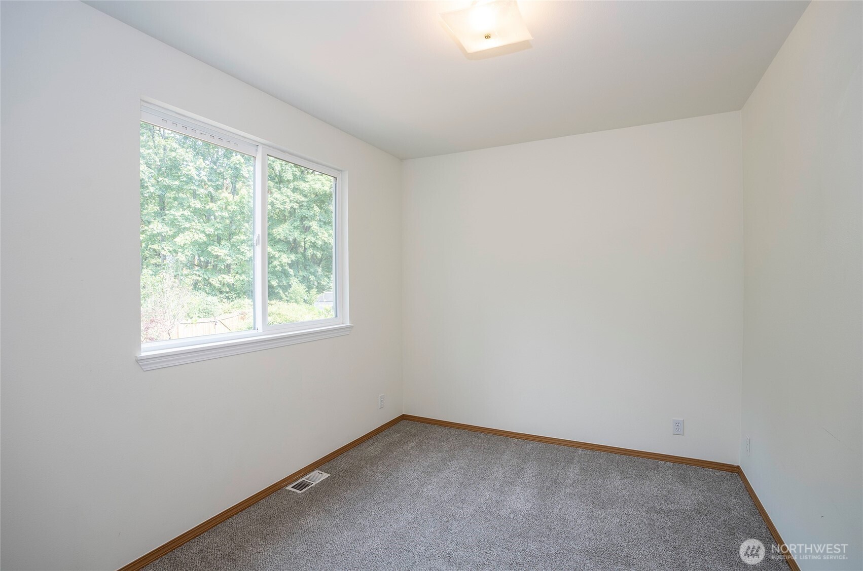 2148 Southeast 8th Drive Renton, WA 98057 - Photo 12 of 30 Gallery Image 12