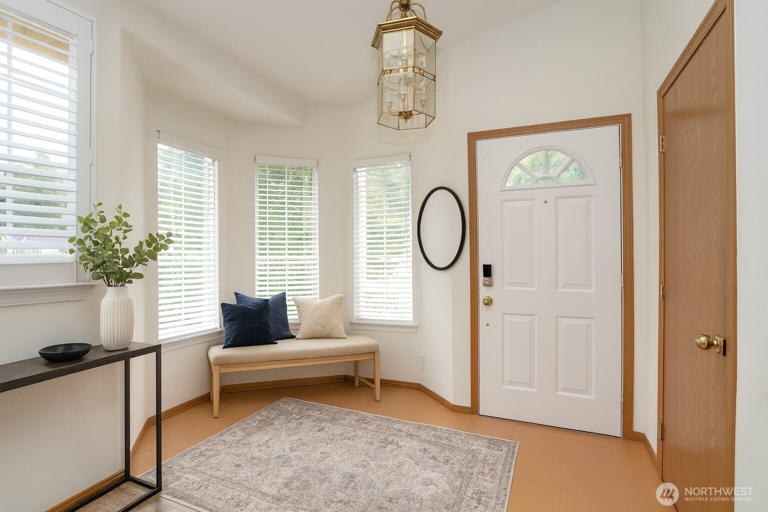 2148 Southeast 8th Drive Renton, WA 98057 - Photo 2 of 30 Gallery Image 2