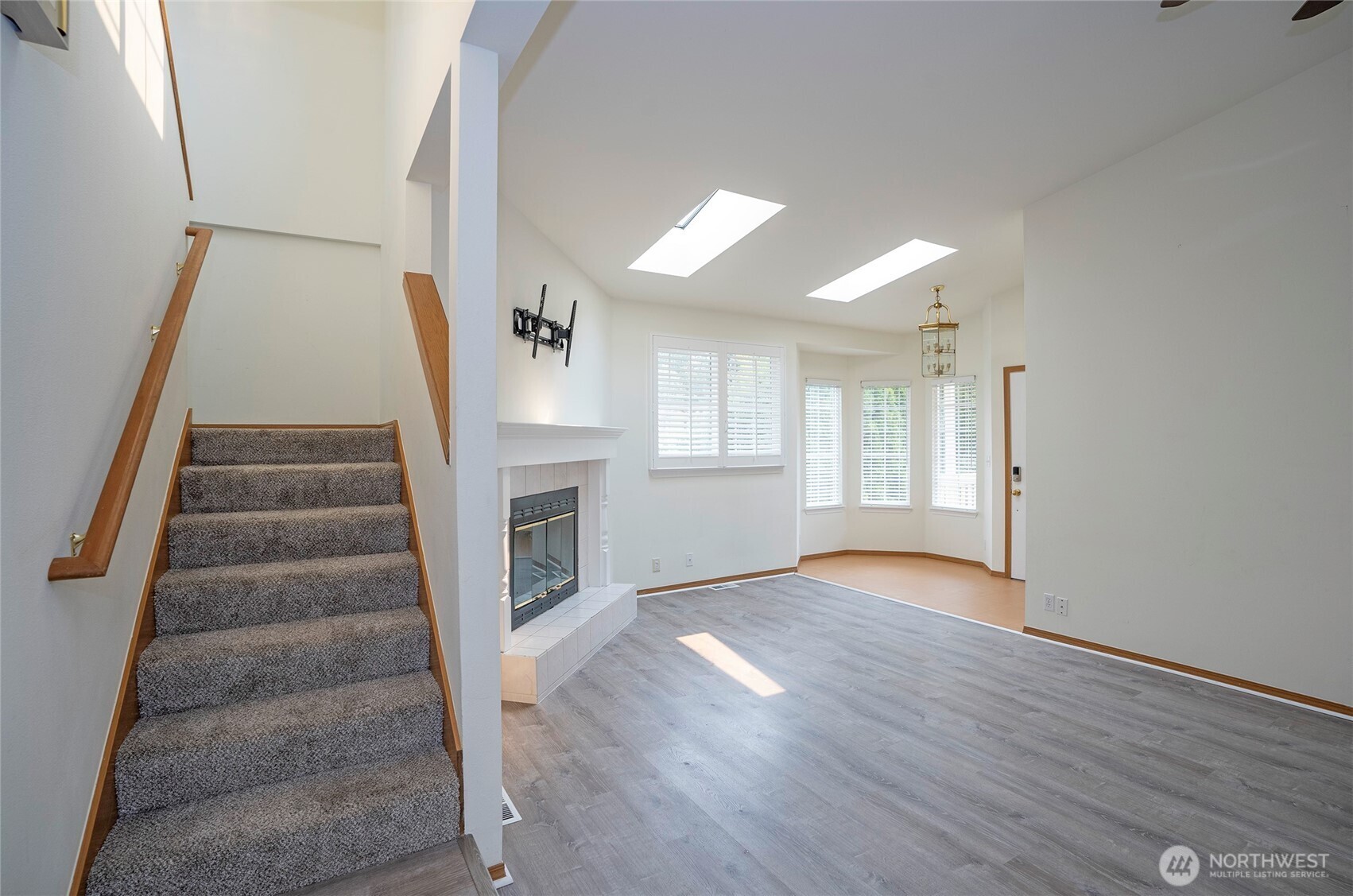 2148 Southeast 8th Drive Renton, WA 98057 - Photo 7 of 30 Gallery Image 7