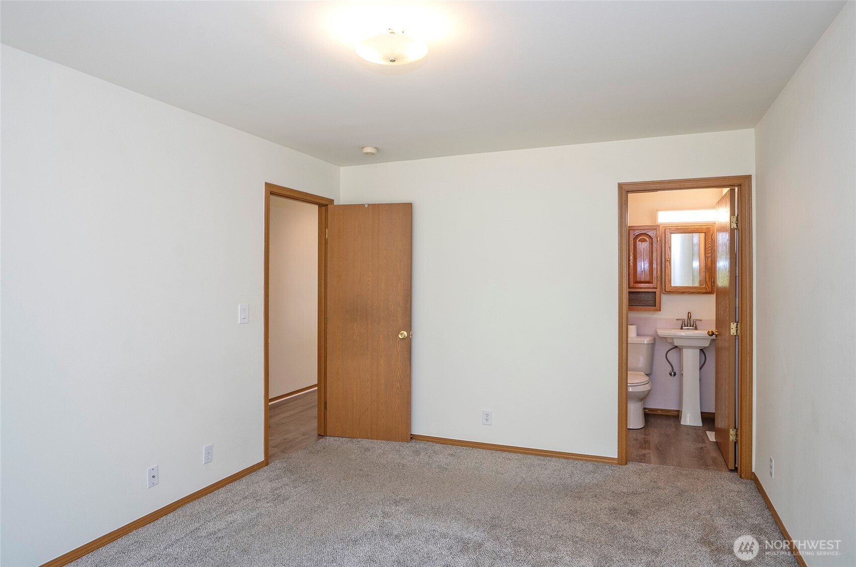 2148 Southeast 8th Drive Renton, WA 98057 - Photo 9 of 30 Gallery Image 9