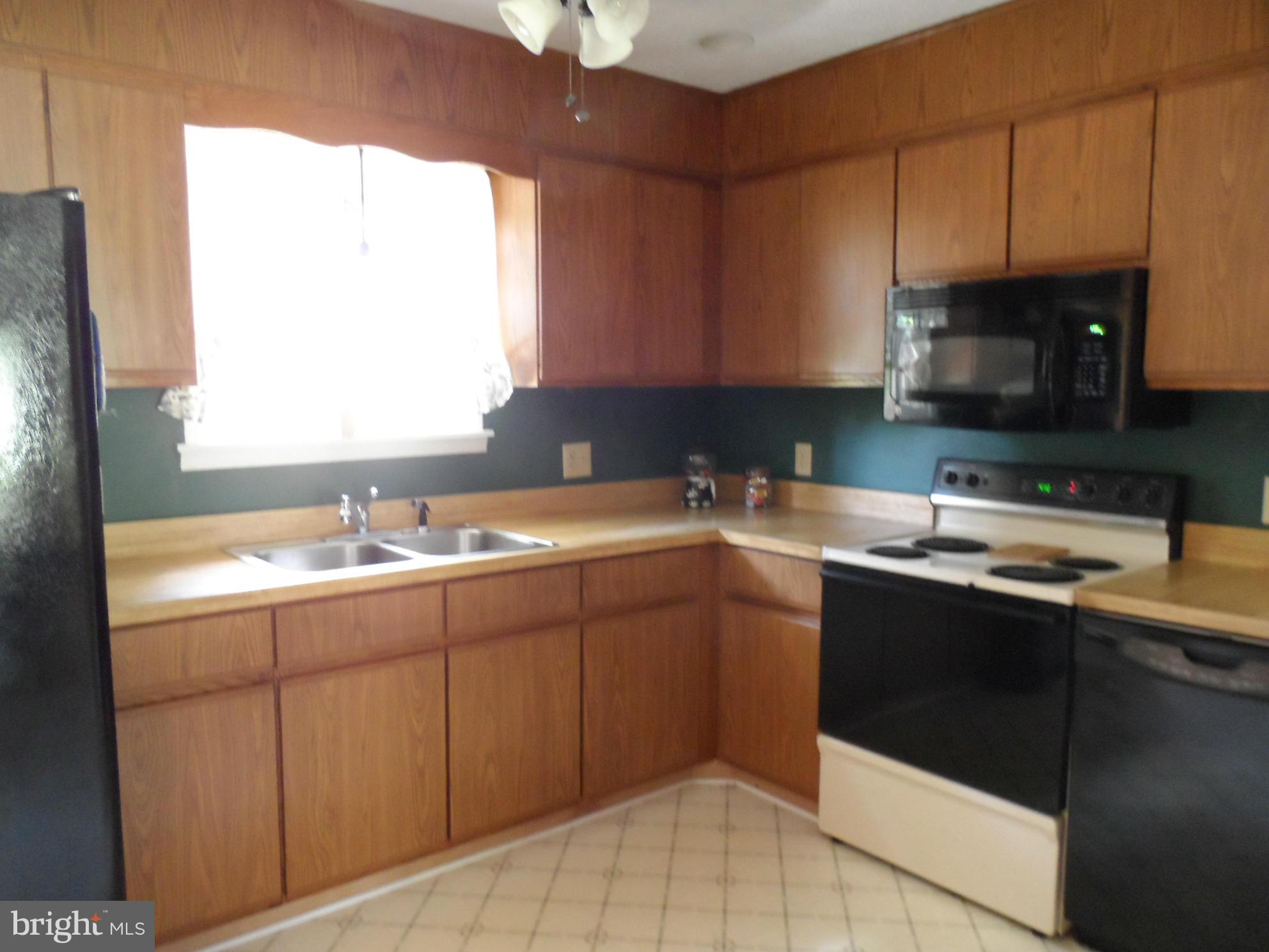 7426 Autumn Road Rapidan, VA 22733 - Photo 6 of 22 Kitchen