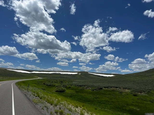 $55,000 | 2 County Road 401 Road, Rawlins, WY 82301