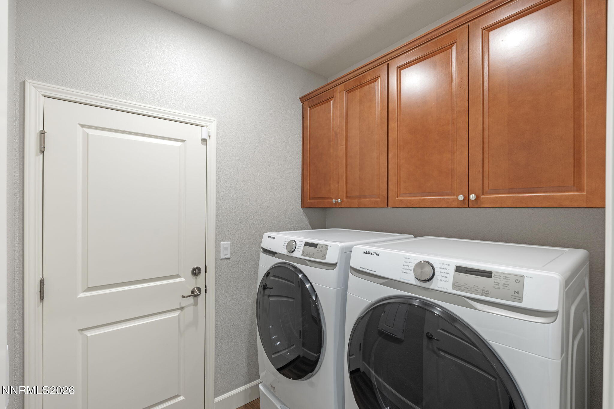5961 Red Stable Road Sparks, NV 89436 - Photo 22 of 28 laundry