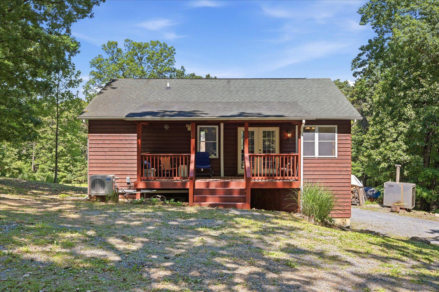 323 South Timber Ridge Road Cross Junction, VA 22625 - Photo 4 of 109 Apartment Entrance over garage