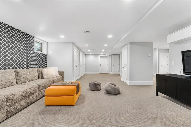 $2,995,000 | 189 Bridle Trail Road, Needham, MA 02492