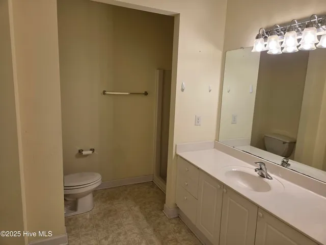 $1,475 | 700 Indica Court, Unit 302, Wilmington, NC 28405