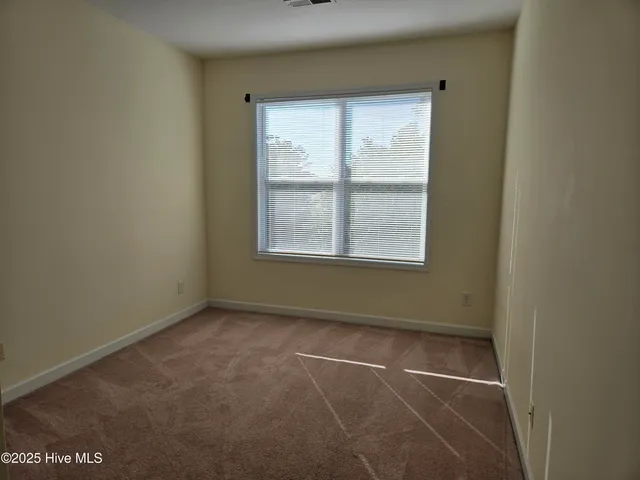 $1,475 | 700 Indica Court, Unit 302, Wilmington, NC 28405