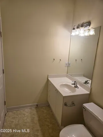 $1,475 | 700 Indica Court, Unit 302, Wilmington, NC 28405