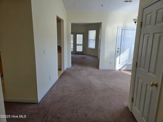 $1,475 | 700 Indica Court, Unit 302, Wilmington, NC 28405