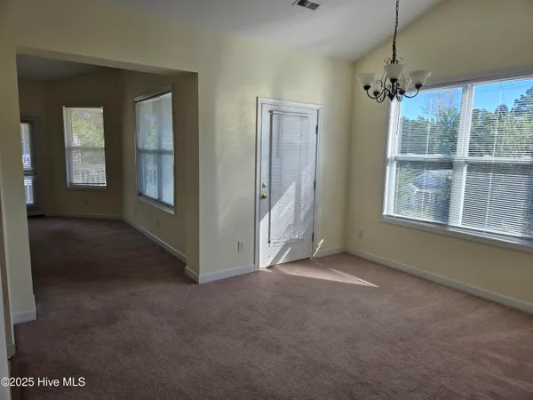 $1,450 | 700 Indica Court, Unit 302, Wilmington, NC 28405