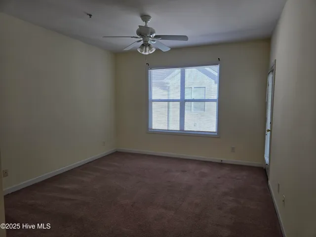 $1,475 | 700 Indica Court, Unit 302, Wilmington, NC 28405