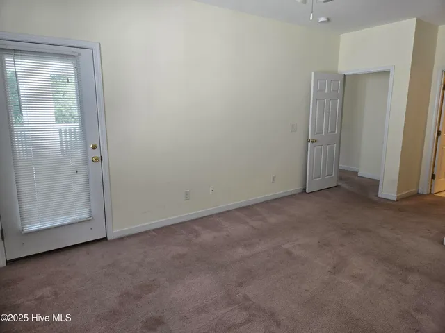 $1,475 | 700 Indica Court, Unit 302, Wilmington, NC 28405