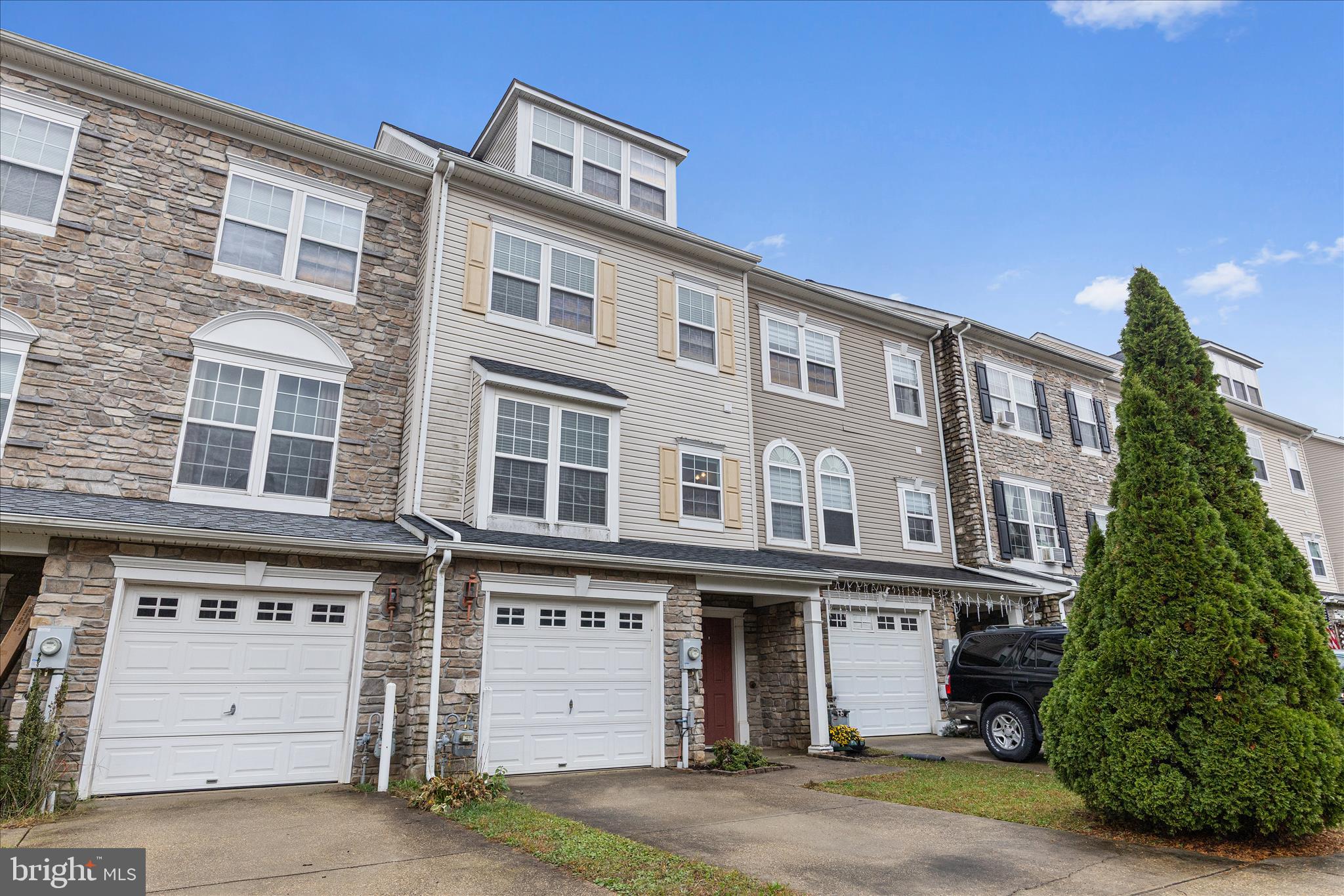 22742 Bayside Way California, MD 20619 - Photo 2 of 33 a front view of a building