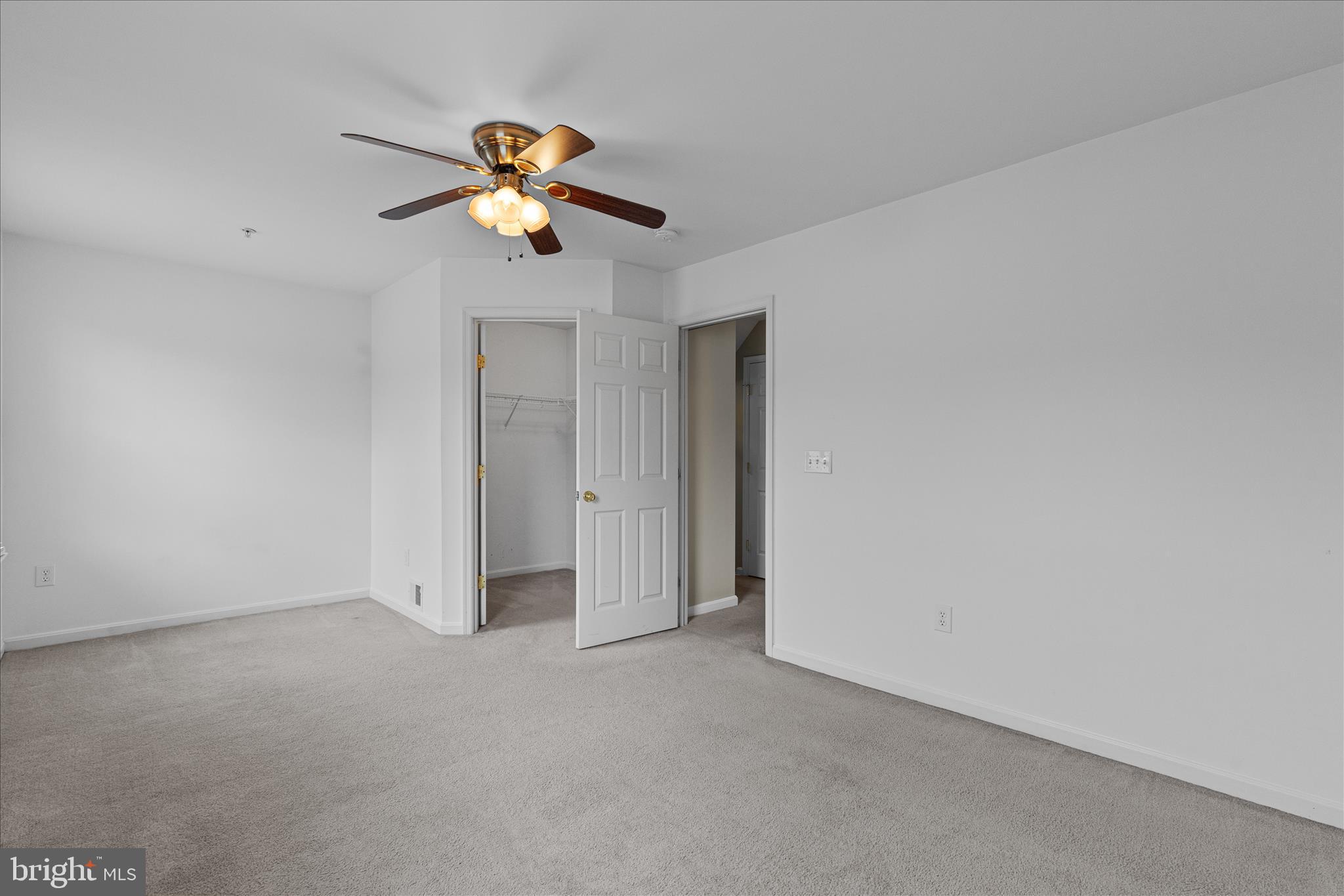 22742 Bayside Way California, MD 20619 - Photo 23 of 33 a view of room with a ceiling fan and window