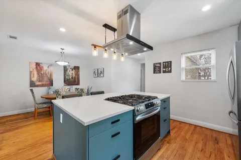 $550,000 | 2624 Willing Avenue, Fort Worth, TX 76110