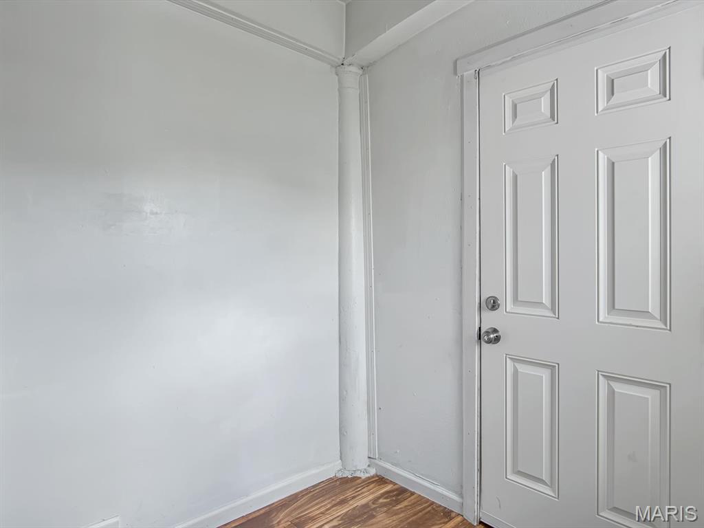 5611 Hallows Avenue East St. Louis, IL 62204 - Photo 2 of 7