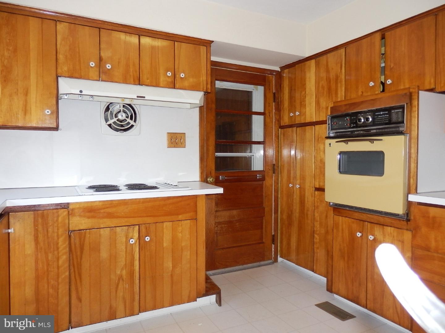 58 Edgewood Road Bordentown, NJ 08505 - Photo 8 of 25 Gallery Image 8